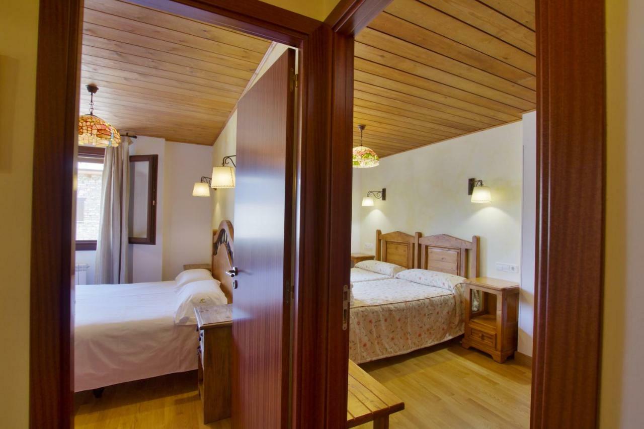 Apartaments La Peguera II Barruera Ngoại thất bức ảnh