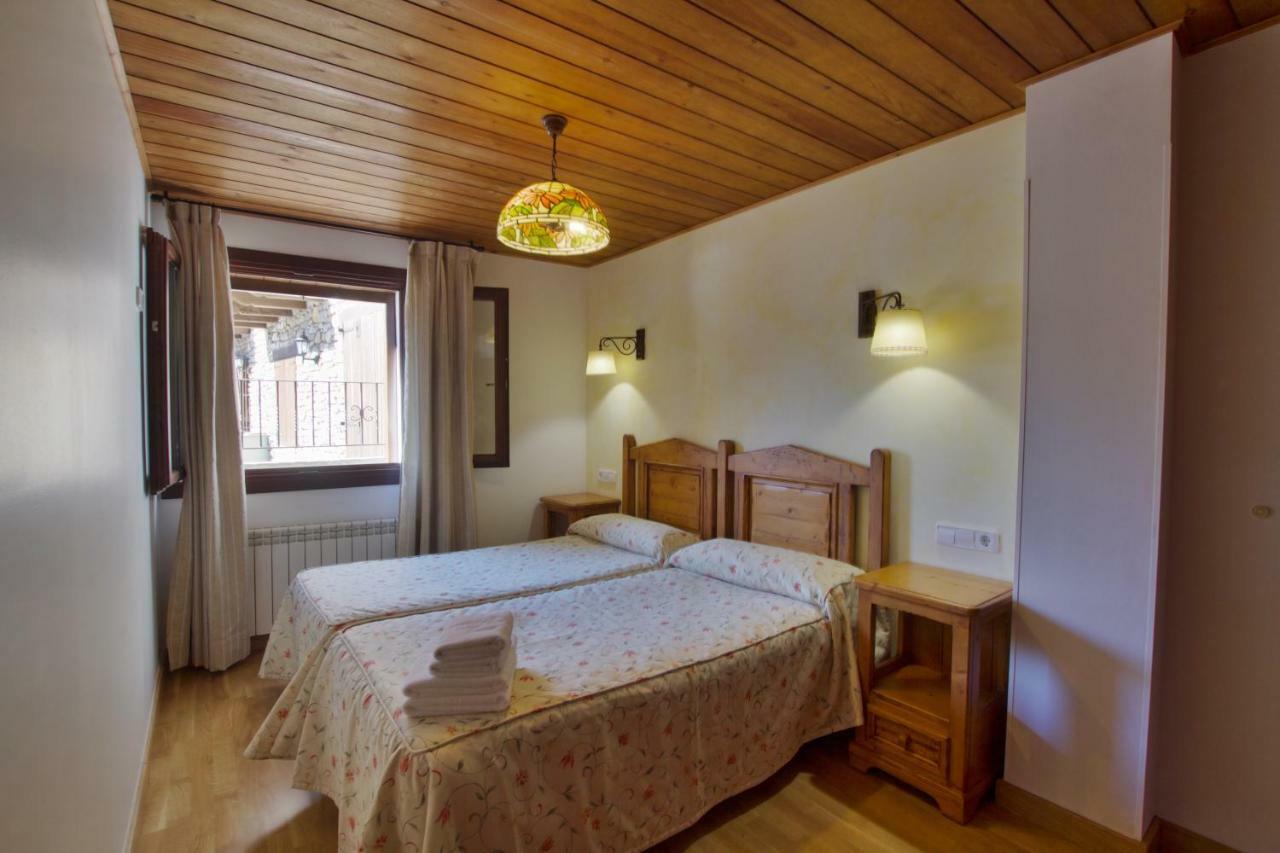 Apartaments La Peguera II Barruera Ngoại thất bức ảnh